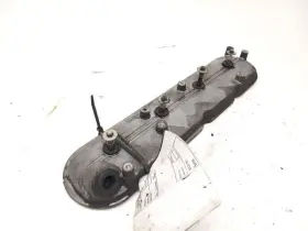 350.gm8j03 2003 Chevrolet Suburbn15 Right Valve Cover Oem