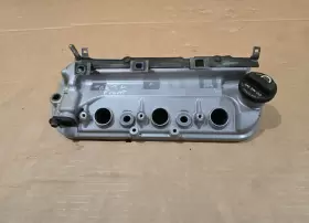 12310-rca-a03 Acura 2003 - 2006 Tl Front Engine Cylinder Head Valve Cover Oem