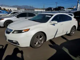 351.ac1m12 Acura Tl 2012 Engine Cover 10814582