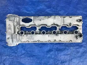 11128634952 Bmw M760i Xdrive Rolls Royce Phantom Cullinan Cylinder Valve Cover 8634952