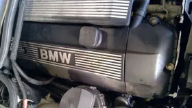 350.bm1a03 Bmw 325xi 2003 Valve Cover 2.5l
