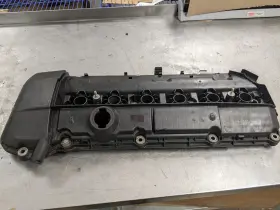8400475 Bmw Valve Cover From 2004 325xi 2.5 8400475 Bmw Valve Cover From 2004 325xi 2.5