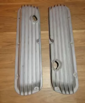 40-1017 Cal Custom Vintage Valve Covers Finned Ford 260 289 302 351 Windsor 40-1017 Cal Custom Vintage Valve Covers Finned Ford 260 289 302 351 Windsor