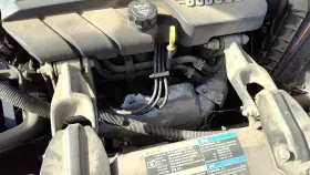 12591711 Chevrolet 2006-2011 Chevy Impala Front Valve Cover Oem 3.5l