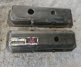 14089275 Chevrolet Original Chevy 2.8l V6 Steel Valve Covers - Short With Holes 14089275 Chevrolet Original Chevy 2.8l V6 Steel Valve Covers - Short With Holes