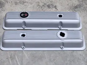 P3965543l Chevrolet Chevy Gm Corvette Camaro Lt1 L82 Z28 Aluminum Valve Covers # 3965544r #3965543l