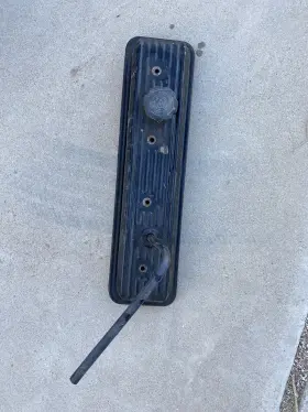 350.gm8c91 Chevrolet Truck 1988-1995 Chevy Suburban Valve Cover 5.7l 350.gm8c91 Chevrolet Truck 1988-1995 Chevy Suburban Valve Cover 5.7l