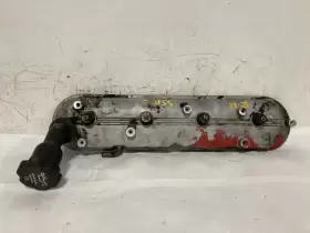 350.gm8m02 Chevrolet Truck Silvrdo15 2002 Valve Cover