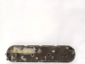 350.gm8m04 Chevrolet Truck Silvrdo15 2004 Valve Cover 1758932