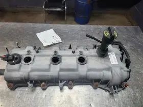 350.ch1k13 Chrysler 200 2013 Valve Cover 556075