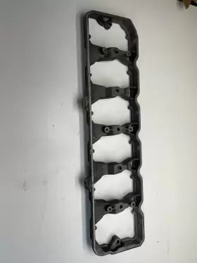3975944 Cummins 3975943 Dodge Ram 5.9 6.7 Used Rocker Housing Valve Cover Spacer