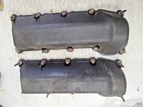 53021937aa Dodge 53021937aa/ab 3.7l V-6 Set Of Plastic Valve Covers - Used