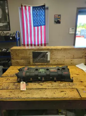 Mn155312 Dodge 11-20 Caravan 11-16 Town And Country 11-21 300 Front Right Valve Cover 3.6l