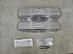 Edelbrock 085347041602 Open Box New 4160 1960-95 Small Block Fits Ford Finned Valve Covers