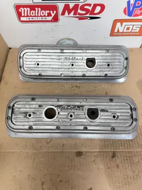 4252 Edelbrock 4452 1987-93 Chevy Truck S-10 Elite Series Aluminum Valve Cover 4.3l
