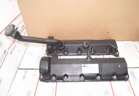9e-640-aa Ford 09-14 E150 E250 E350 Econoline Van 5.4l 2v Sohc Valve Cover Pair With Tube Oem