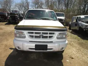 350.fd8301 Ford Truck Explorer 2001 Valve Cover 497916