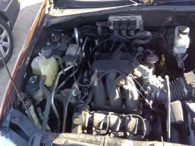 350.fd8c06 Ford Truck Escape 2006 Valve Cover 4471868