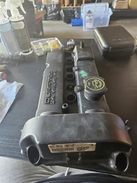 Yf1e6a505ad Ford Valve Cover