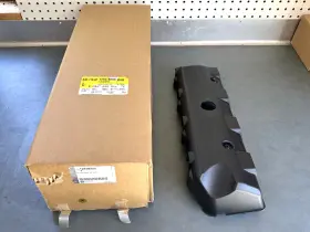 12659255 Gm Oem Nos Rh Valve Rocker Arm Cover 2014-2019 Chevrolet Corvette 6.2l