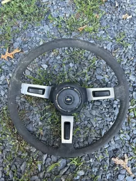 140r-8b Holley 1977 To 1980 Chevrolet Chevy Luv Factory Steering Wheel Needs Be Cleaned Up