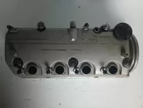 12310-plc-000 Honda 01-05 Civic 1.7l Engine Cylinder Head Valve Cover Lid Used