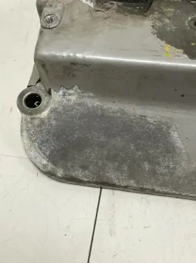 350.ho1706 Honda Ridgeline 2006 Rt 3.5l Rear Engine Valve Cover Factory