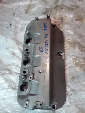 350.ho1m05 Honda Rear Engine Valve Cover Ex V6 2005 Accord 900-6-3p