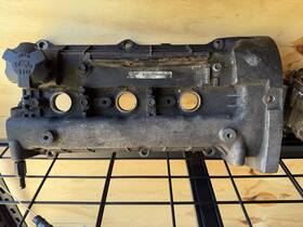 Hyundai 22410-37112-ds Front / Left Valve Cover 2.7l V6 Fits 2007 Tiburon Gt Used