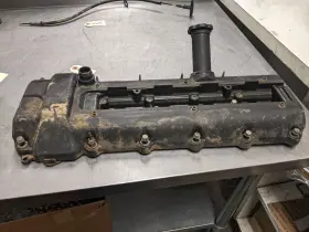 Xw436p051ag Jaguar Left Valve Cover From 2001 Xj8 4.0