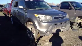 350.ki1d14 Kia Soul 2014 Valve Cover 229174