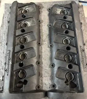 07l103476f Lamborghini Pair Of Gallardo Valve Covers