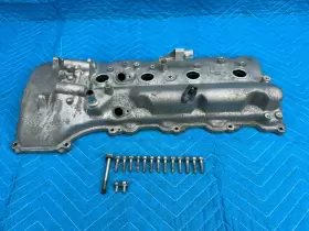 11201-38040 Lexus Lx570 Toyota Cylinder Head Valve Cover Passengers Side 2008-2021 Oem 11201-38040 Lexus Lx570 Toyota Cylinder Head Valve Cover Passengers Side 2008-2021 Oem