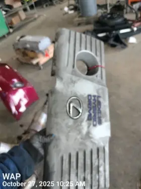 351.le1d13 Lexus Engine Cover Oem 2013 Ct200h