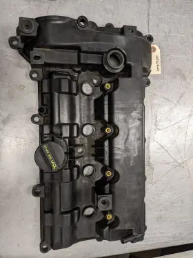 Pe0210210 Mazda Valve Cover From 2016 Cx-5 2.0 Pe0210210 Mazda Valve Cover From 2016 Cx-5 2.0