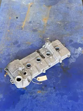 Zj2010220 Mazda 301 2011-2014 Mazda2 1.5l Engine Valve Cover Panel