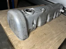 1170160505 Mercedes-benz 1985 380se Right Side Valve Cover M116