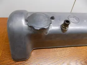 1800161305 Mercedes-benz 1967 230s Valve Cover