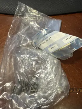 1800530627 Mercedes-benz New Old Stock W113 W121 W111 Valve Collet Cone Keeper Bag Of 21