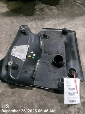 351.mb1f17 Mercedes-benz Engine Cover Oem 2017 Gla250