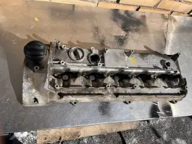 A6120160305 Mercedes-benz Cylinder Head Cover Dodge 02-04 Sprinter 2500 3500 Om612