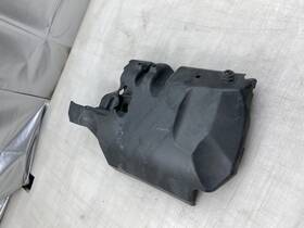 Mercedes-benz A6420163224 10-18 Sprinter W906 -left Engine Injector Valve Cover Lh