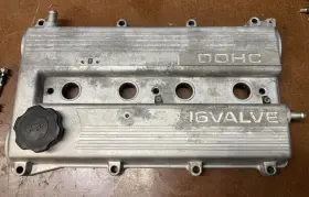 E9jy-6582-a Mercury 91-94 Capri Valve Cover 1.6 Dohc