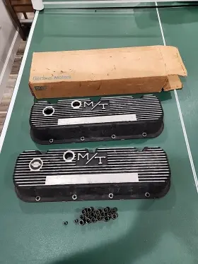 103r-48b Mickey Thompson 103r-49b M/t Bbc Big Block Chevy Finned Aluminum Valve Covers