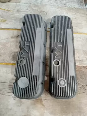 140r-48b Mickey Thompson M/t Valve Cover Early Bb Chevy With Logo Finned Pair