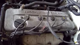350.da1599 Nissan 1999 Frontier Valve Cover 2.4l