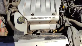 12560374 Oldsmobile 1999-2002 Intrigue Left Front Valve Cover Oem 3.5l