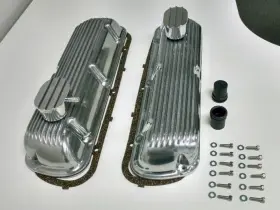 Hr0120 Pirate Mfg Sbf Finned Aluminum Valve Cover With Breather Kit V8 260 289 302 351w Hr0120 Pirate Mfg Sbf Finned Aluminum Valve Cover With Breather Kit V8 260 289 302 351w