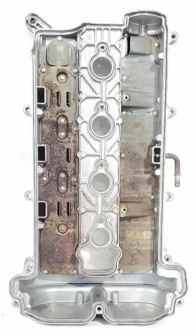 7121556 Pontiac Used Engine Valve Cover Fits 2007 Solstice Grade A