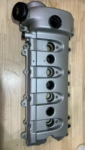 94810513106 Porsche 03 04 06 Cayenne 955 4.5l Right Cylinder Head Valve Cover Oil Cap 94810513106 Porsche 03 04 06 Cayenne 955 4.5l Right Cylinder Head Valve Cover Oil Cap